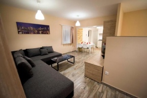 Отель Panoráma City Apartman  Печ